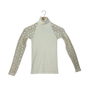 FREE PEOPLE INTIMATELY sz X Small/ Small Turtleneck Lace Sleeves Off White Cream